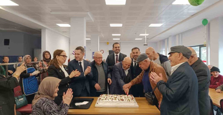 Gördes Huzurevi'nde Sağlık ve Moral Etkinliği