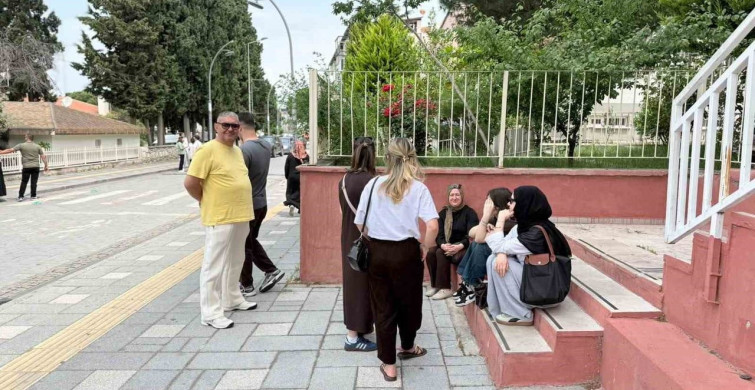 Gördes'te 231 öğrenci geleceği için ter döktü