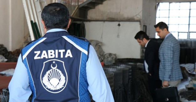 Görme Engelli Gibi Dileniyordu Zabıtalardan Kaçamadı