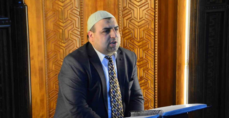 Görme Engelli Müezzin: Kur’an Okumak Engel Tanımaz