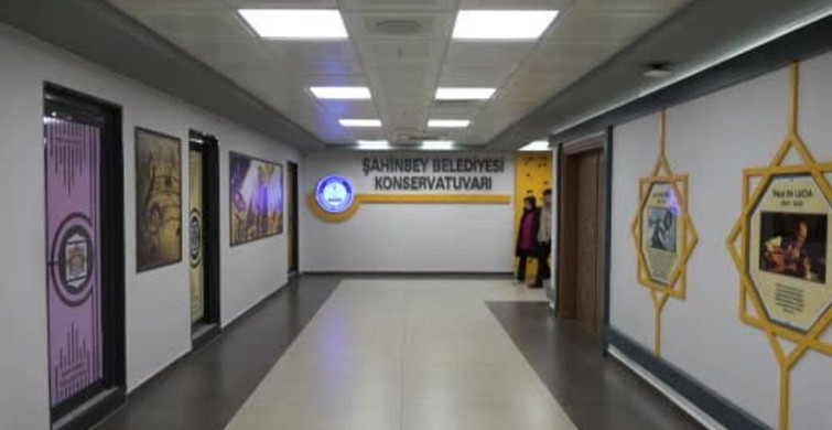 Görme Engelli Umut Geçili: Müzikle Karşılaştığı Engelere Meydan Okuyor