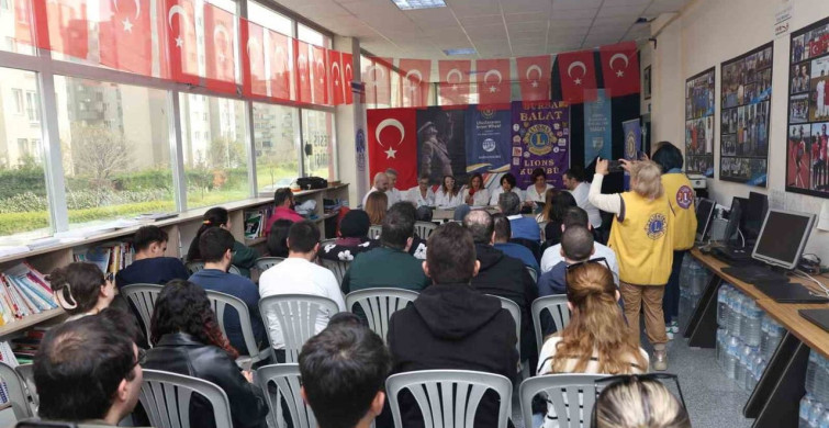 Görme Engellilere Destek İçin Canlı Radyo Tiyatrosu