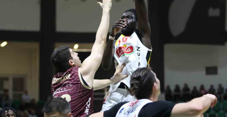 Göztepe Basketbol Parmos Bordo BK'yi Yenerek Seride Eşitliği Sağladı
