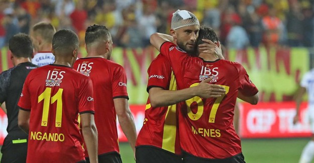 Göztepe, Karabükspor'u 5-0 Mağlup Etti