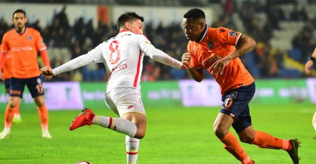 Göztepe Lider Medipol Başakşehir'i Ağırlıyor