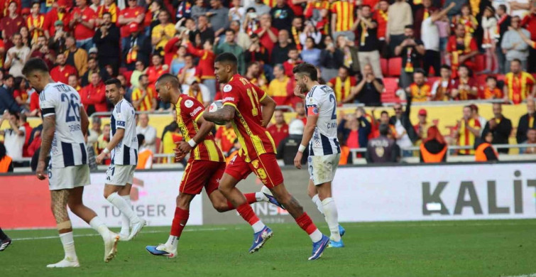 Göztepe ve Kasımpaşa 3-3 Beraberlikle Ayrıldı
