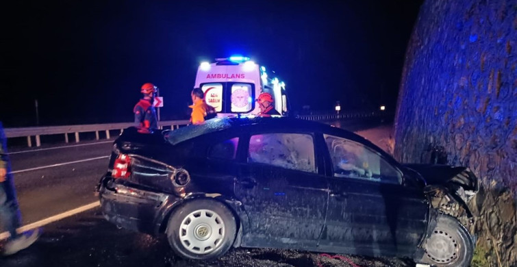 Gümüşhane'de Otomobil Kazası: 3 Yaralı