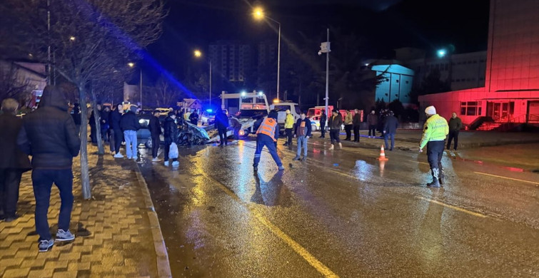 Gümüşhane'de Trafik Kazası: 1 Ölü, 3 Yaralı