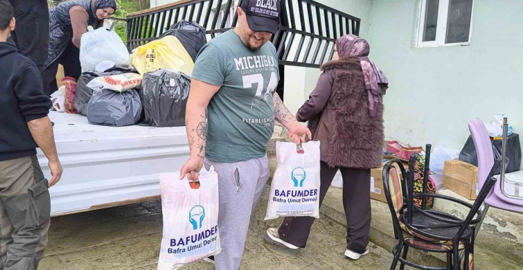 Gümüşova Mahallesi'ne Destek Yağmuru: 3 Kamyon Yardım