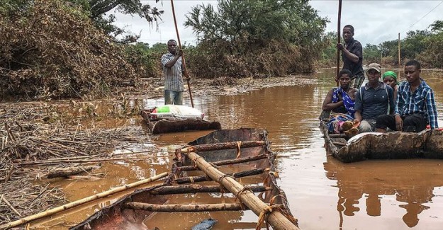 Güney Afrika'da Kasırga Faciası: 437 Kişi Hayatını Kaybetti 