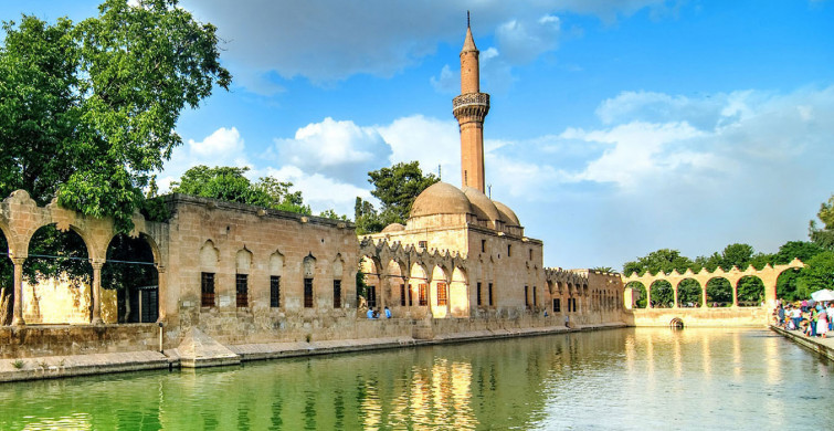 Güneydoğu otelleri tıklım tıklım! Turizmci ve esnafın yüzü gülüyor