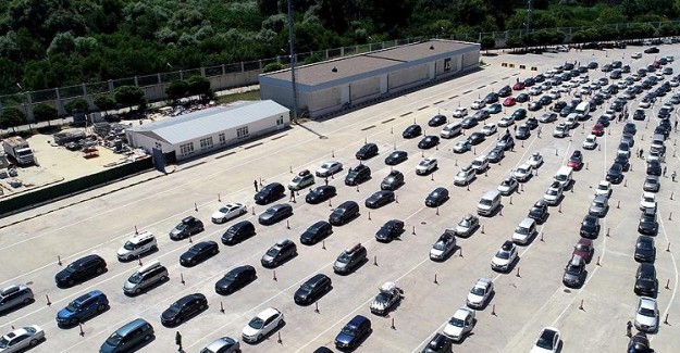 Gurbetçilerin Dönüş Yolculuğu Kapıkule’de Uzun Kuyruklar Oluşturdu