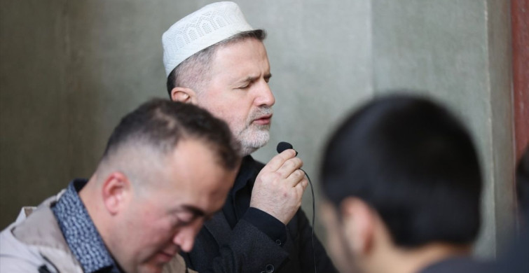 Gürcistan'da Düşen Uçak İçin Tiflis'te Kur'an-ı Kerim Okundu