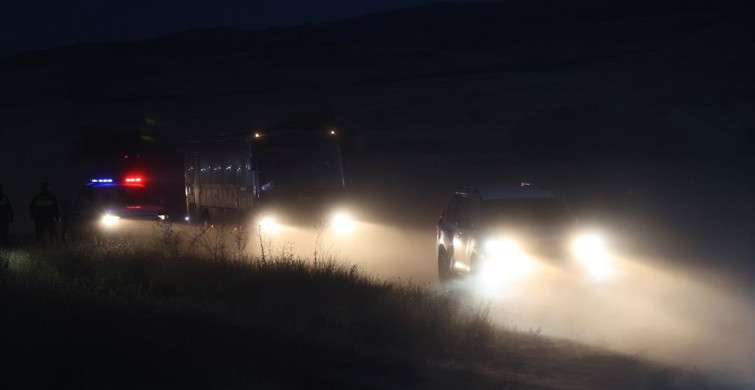 Gürcistan'daki Askeri Uçak Kazası: Arama Kurtarma Çalısmaları Hız Kesmeden Devam Ediyor