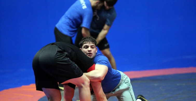 Güreş Milli Takımları Avrupa Şampiyonası Hazırlıklarını Sürdürüyor