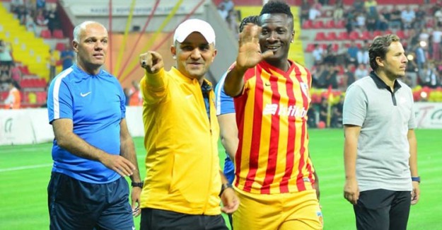 Gyan Asamoah'tan Kayserispor-Fenerbahçe Maçı Hakkında Yorum Geldi!