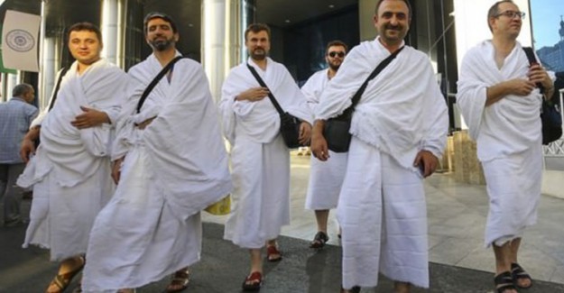 Hacı Adayları Arafat Yolunda