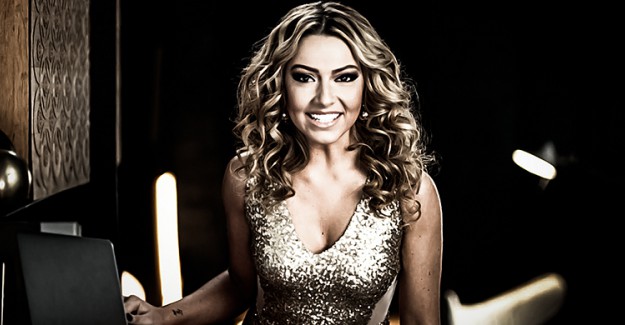 Hadise'den Kafaları Karıştıran Beyazıt Öztürk Paylaşımı