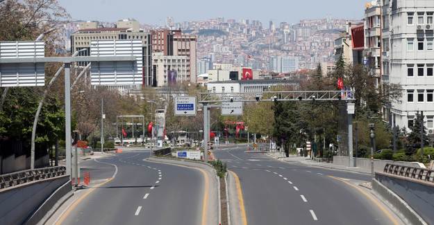 Hafta Sonu Sokağa Çıkma Yasağı İlan Edildi