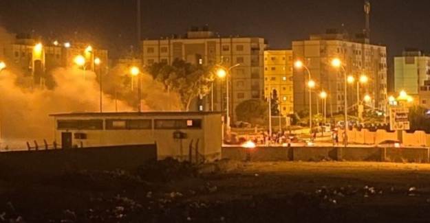 Hafter'i Protesto Etmek İçin Libya Halkı Bingazi'de Sokağa Döküldü