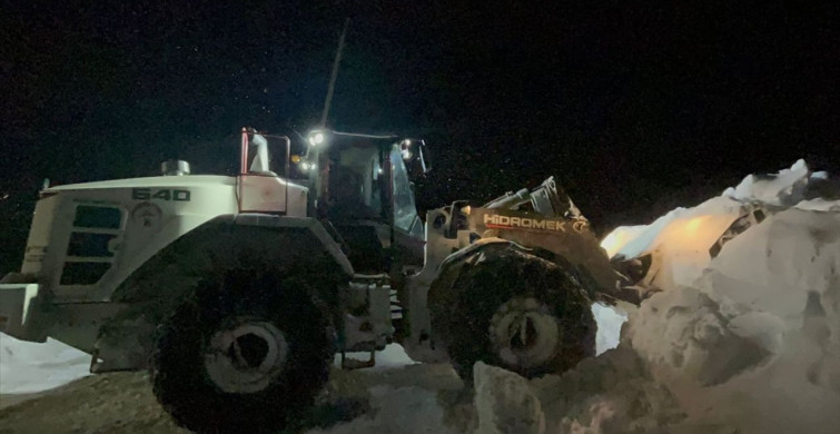 Hakkari'de Kar ve Tipi Mağdurları Kurtarıldı