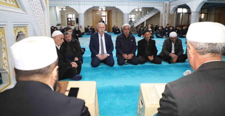 Hakkari'de Şehitler İçin Mevlit Programı Düzenlendi