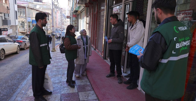 Hakkari'de Yeşilay Ekiplerinin Bağımlılıkla Mücadelesi