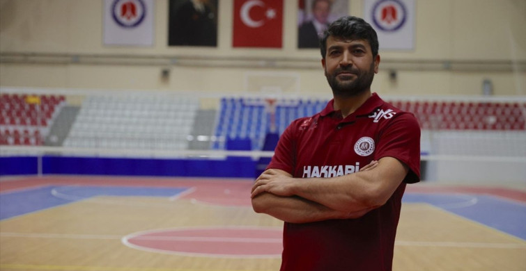 Hakkari'nin Kadın Voleybolcuları Hedeflerine Kilitlendi