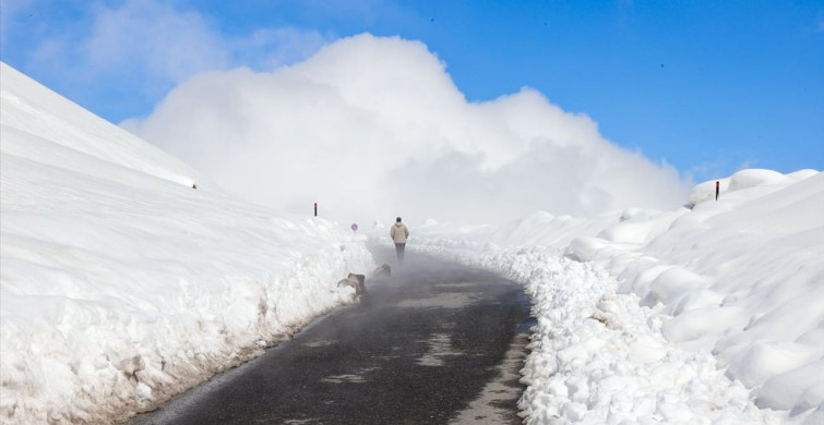 Hakkari'nin Kar Manzaraları Dronla Görüntülendi