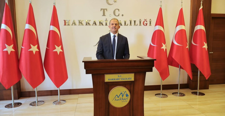 Hakkari'nin Yeni Valisi İbrahim Taşyapan Görevine Başladı