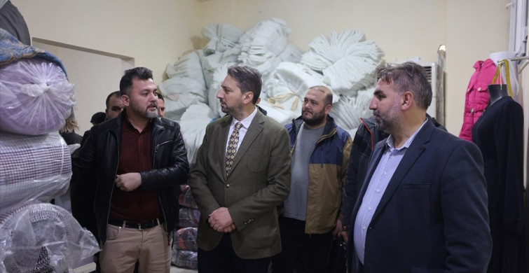 Halep Başkonsolosu Azez'deki Şam Üniversitesi'ni Ziyaret Etti