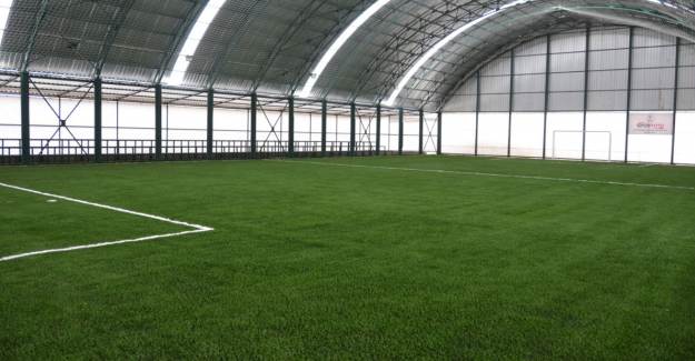Halı Sahalar Açılıyor! Gençlik ve Spor Bakanı Açıkladı