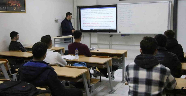 Haliliye'de Gençler İçin Eğitim Desteği Devam Ediyor