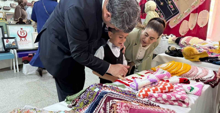 Halk eğitim kursiyerlerinin eserleri görücüye çıktı