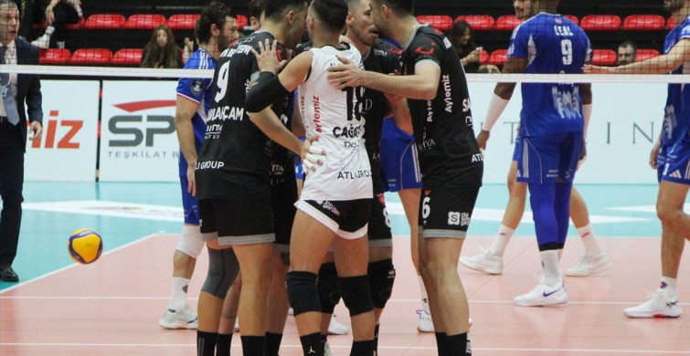 Halkbank, Alanya'da Zafere Ulaştı Halkbank, Alanya'da Zafere Ulaştı