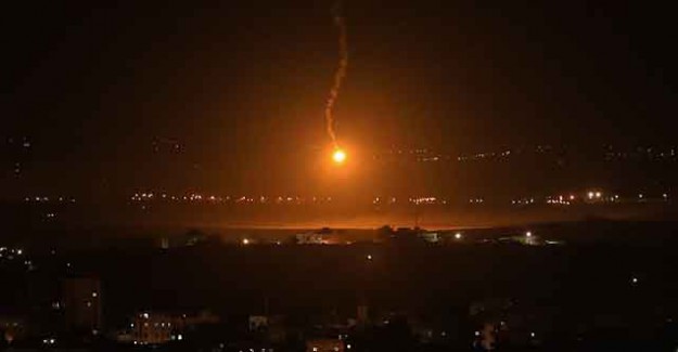 Hamas İsrail'e Karşılık Verdi