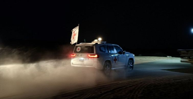 Hamas ve Filistin İslami Cihat Hareketi, İsrailli Esir Cesedini Kızılhaç'a Teslim Etti