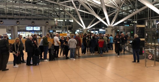 Hamburg Havalimanı'nda Kırmızı Alarm