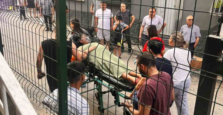 Hamile Kadın ve Oğlu Yangında Kurtarıldı