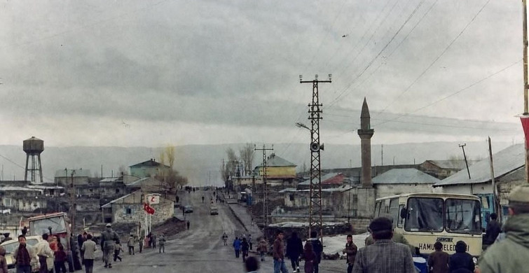 Hamur'un Nostaljik Fotoğrafı Sosyal Medyada İlgi Gördü