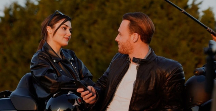 Hande Erçel ve Kerem Bürsin Tatile Gidiyor!
