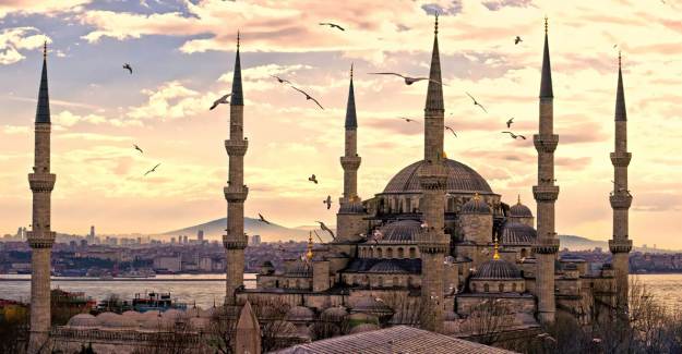 Hangi Camilerde Cuma Namazı Kılınabilecek? 29 Mayıs 2020 Cuma Namazı Kılınacak Camiler Listesi