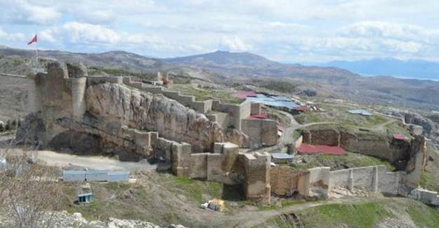 Harput Mahallesi'ndeki Tarihi Mekanlar Ziyarete Hazır