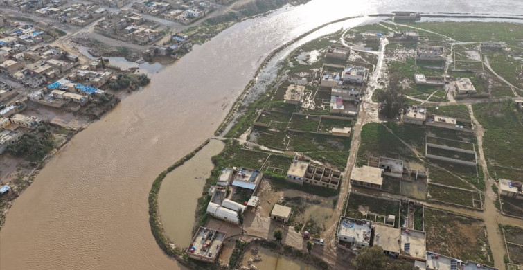 Haseke'de Sel Felaketi: 700 Ev Su Altında