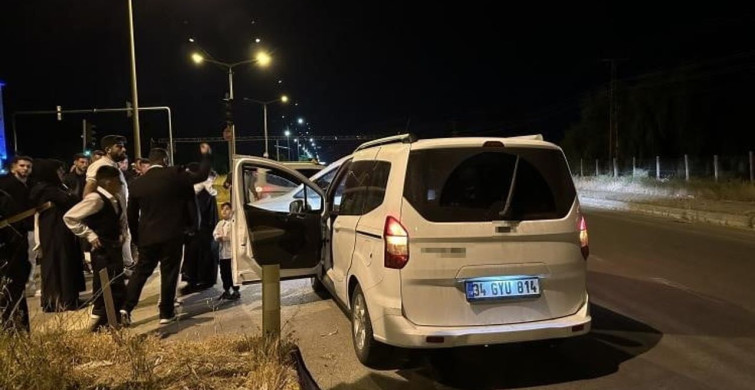 Hasköy'de iki otomobil çarpıştı, yaralanan olmadı