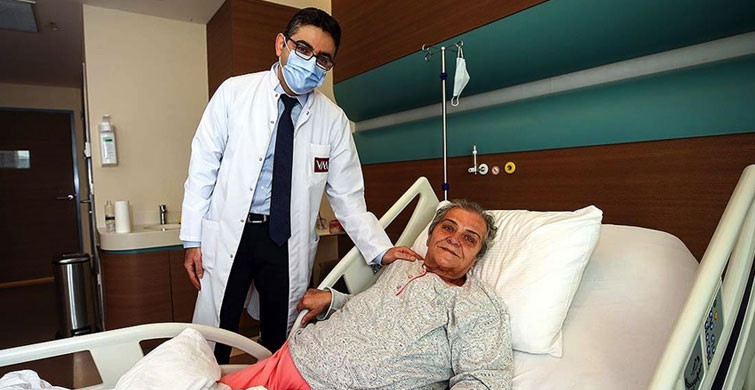 Hastanede Hayatının Şokunu Yaşadı! Karnından 10 Kiloluk Kitle Çıktı!
