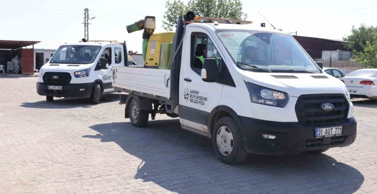 Hatay Büyükşehir Belediyesi ilaçlama çalışmalarını aralıksız sürdürüyor