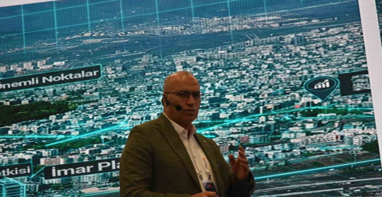 Hatay Büyükşehir Belediyesi Kamu Bilişim Zirvesi'nde Öne Çıktı