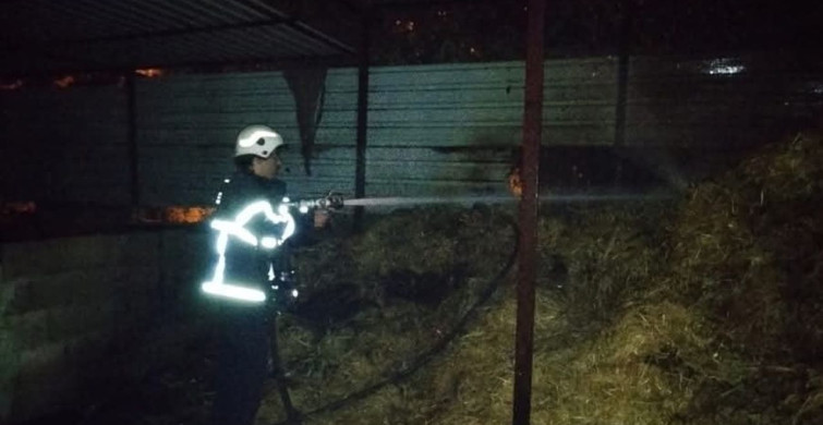 Hatay Kumlu’da Samanlık Yangını Kontrol Altına Alındı