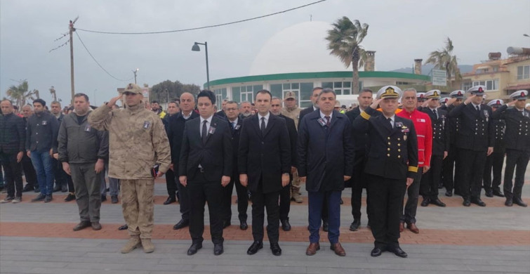 Hatay Samandağ'da Depremde Hayatını Kaybedenler Anıldı